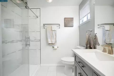 Bath - 266 Scotts Vly, Hercules, CA 94547 photo 5 of 5