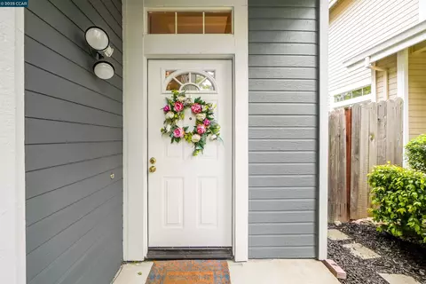 Entry Way - 266 Scotts Vly, Hercules, CA 94547 photo 1 of 3