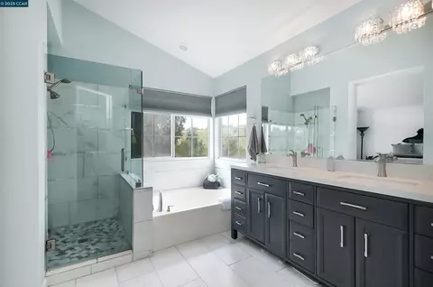 Bath - 266 Scotts Vly, Hercules, CA 94547 photo 3 of 5