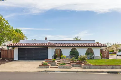 805 Madeira Dr, Pleasanton, CA 94566