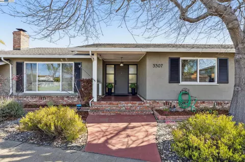3307 Encinal Ave, Alameda, CA 94501 photo 1