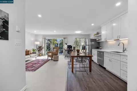 1036 Oak Grove Rd #24, Concord, CA 94518