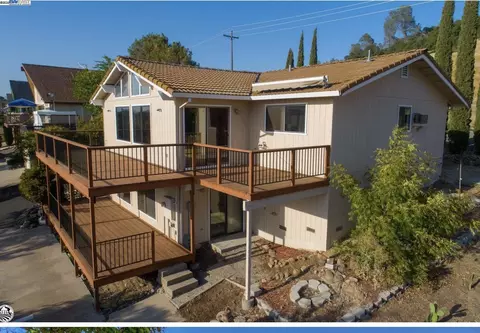 591 Poker Flt, Copperopolis, CA 95228 photo 1