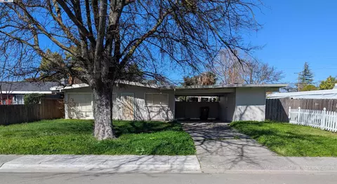 2217 Porter Way, Stockton, CA 95207