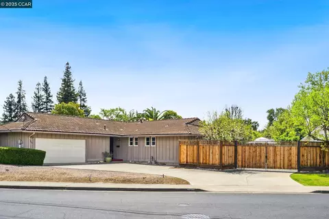 2249 Blackstone Dr, Walnut Creek, CA 94598
