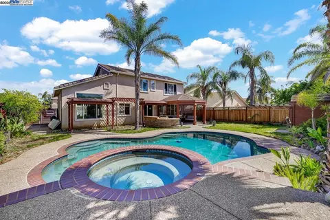 5457 Field Brook Ct, Antioch, CA 94531 photo 1