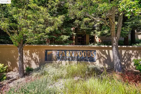 240 Caldecott #209, Oakland, CA 94618