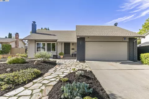 1063 Crellin Rd, Pleasanton, CA 94566