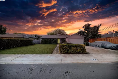 147 Cedar Ln, San Jose, CA 95127