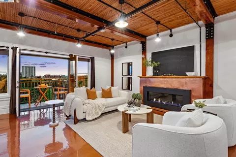 6105 San Pablo Ave #406, Oakland, CA 94608