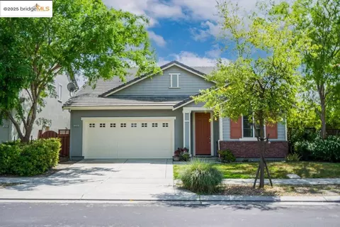 18568 Admiral Way, Lathrop, CA 95330 photo 1