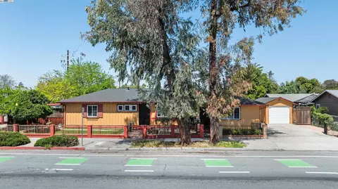 2141 E San Antonio St, San Jose, CA 95116