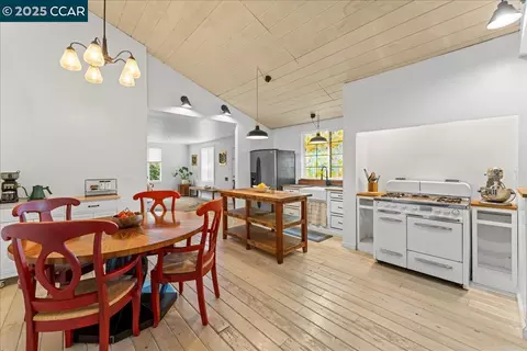 100 Howard, Vallejo, CA 94589 photo 1