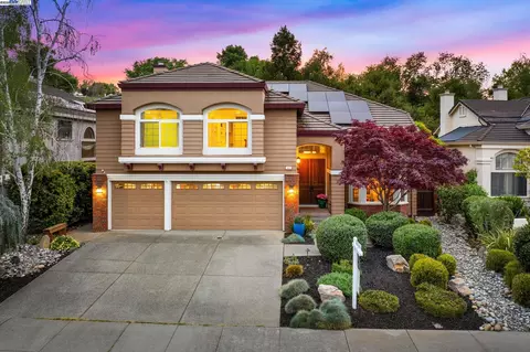 520 Columbia Creek Dr, San Ramon, CA 94582