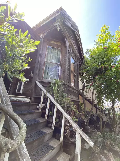 317 Kentucky St, Vallejo, CA 94590 photo 1