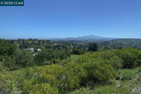 2109 Skycrest Dr #6, Walnut Creek, CA 94595