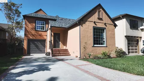 3026 Windsor Dr, Alameda, CA 94501 photo 1