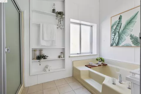 Bath - 3215 Knob St, Nice, CA 95464 photo 2 of 4