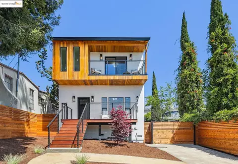 3720 Wisconsin St, Oakland, CA 94619