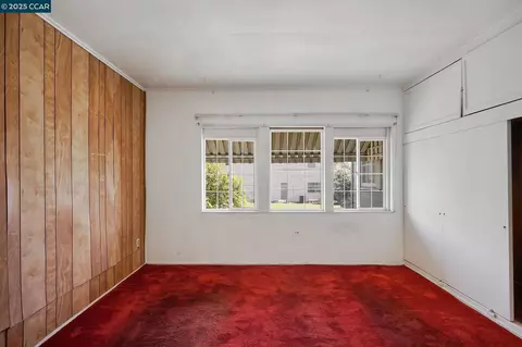 Bedroom - 1322 Virginia St, Berkeley, CA 94702 photo 2 of 7