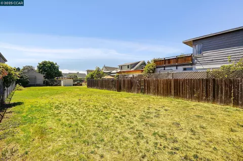 Exterior - 1322 Virginia St, Berkeley, CA 94702 photo 12 of 13