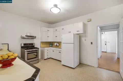Kitchen - 1322 Virginia St, Berkeley, CA 94702 photo 1 of 4