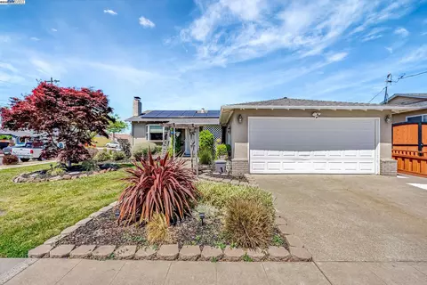 2683 Cryer St, Hayward, CA 94545