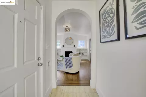 2457 83rd Ave, Oakland, CA 94605