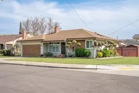 690 Crosby Pl, San Leandro, CA 94579