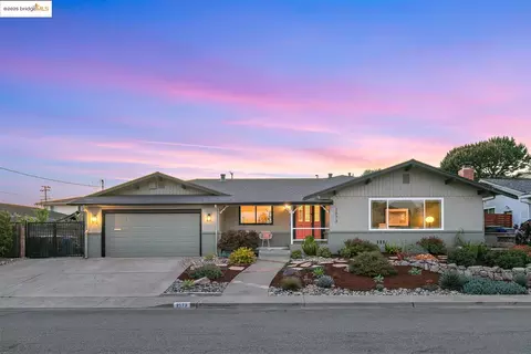 2573 Lakeview Dr, San Leandro, CA 94577