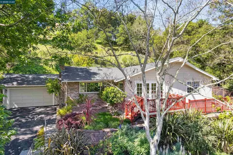 29 Greenwood Ct, Orinda, CA 94563