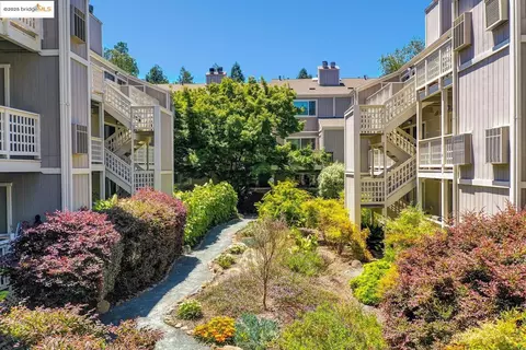 2723 Oak Rd #J, Walnut Creek, CA 94597