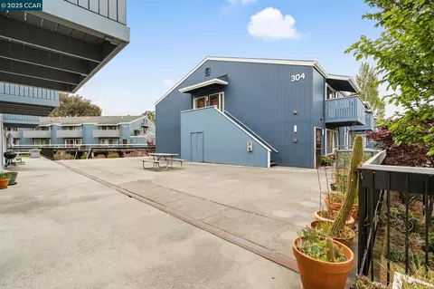 1126 Cherry Ave #104, San Bruno, CA 94066
