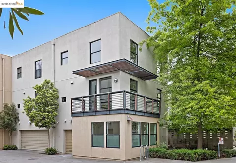 121 City Limits Cir, Emeryville, CA 94608