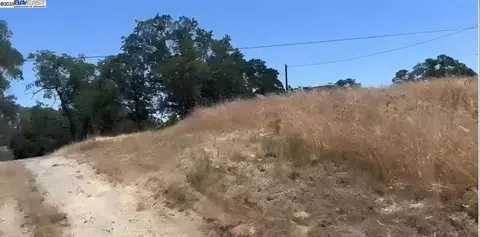 Crystal Springs Way, Coarsegold, CA 93614