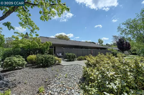 1101 Leisure Ln #3, Walnut Creek, CA 94595