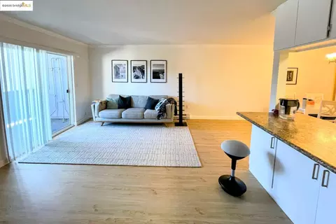 650 Alamo Ct #9, Mountain View, CA 94043