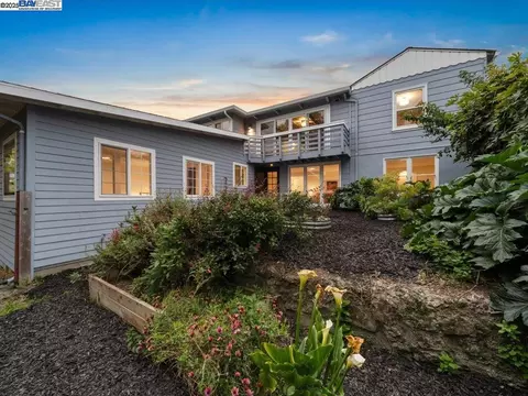 1540 Stafford Ave, Hayward, CA 94541
