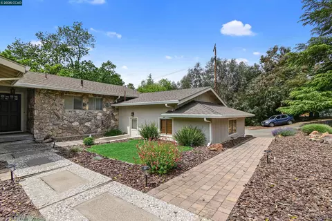 291 Nob Hill Dr, Walnut Creek, CA 94596