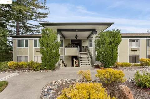 1941 Skycrest Dr #4, Walnut Creek, CA 94595