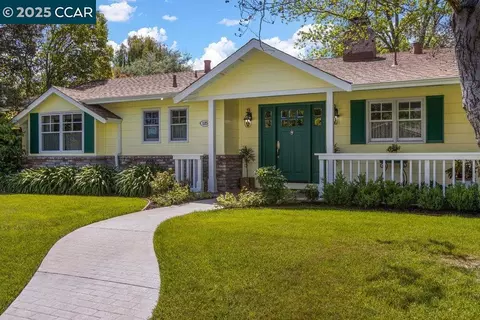 125 Greenwood Cir, Walnut Creek, CA 94597
