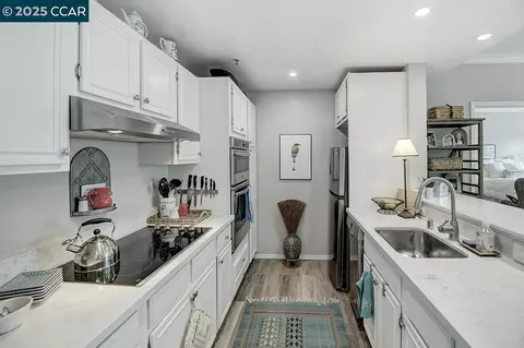 1840 Tice Crk #2326, Walnut Creek, CA 94595