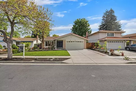 38850 Hayes St, Fremont, CA 94536