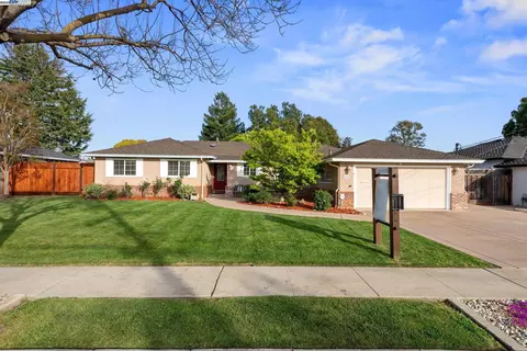 4758 Mayfield Dr, Fremont, CA 94536