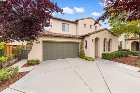 43142 Palm Pl, Fremont, CA 94539