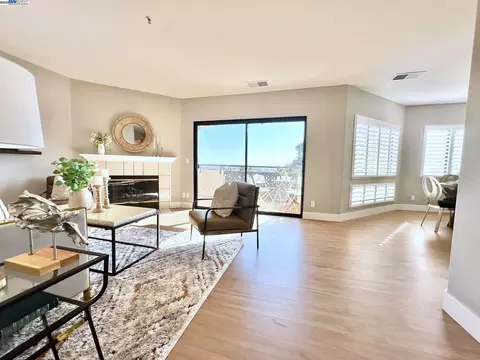 21239 Gary Dr #112D, Hayward, CA 94546