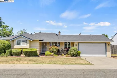 4705 B Pkwy, Sacramento, CA 95823