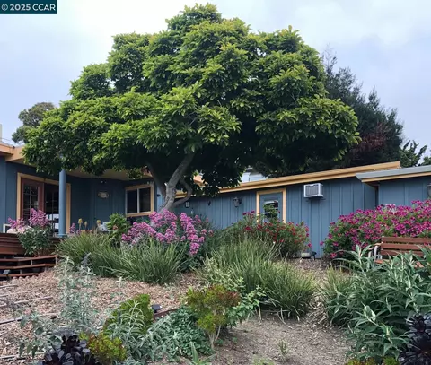 1502 Hillcrest Rd, San Pablo, CA 94806 photo 1