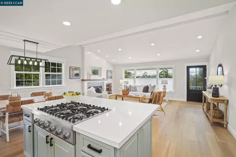 113 Kendall Rd, Walnut Creek, CA 94595