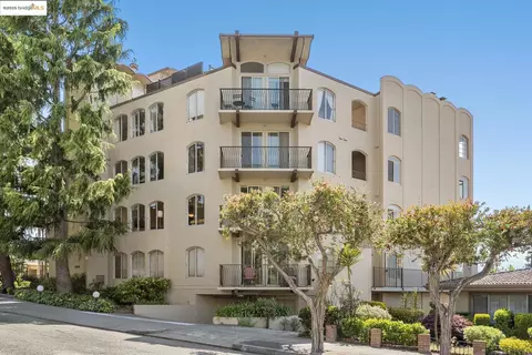 5405 Carlton St #203, Oakland, CA 94618